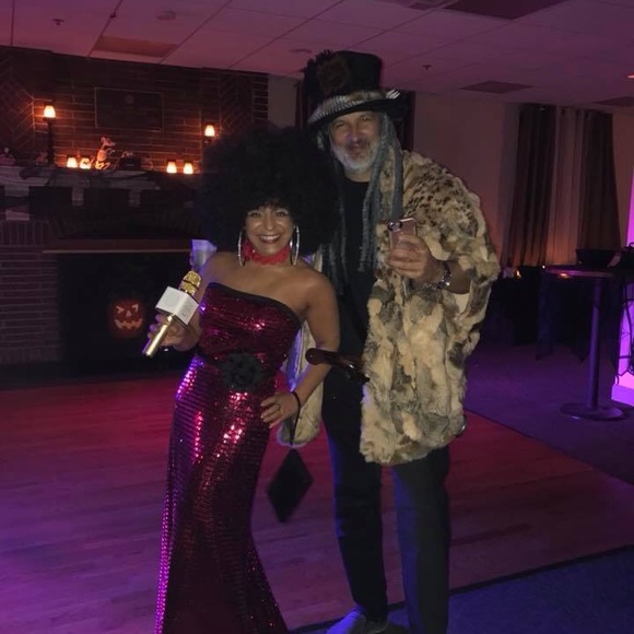 Meet your Posher, Antoinette - Picture 3 of 16